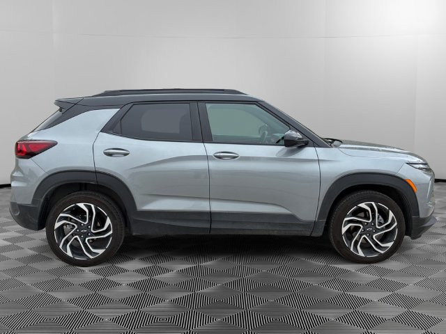 Used 2025 Chevrolet TrailBlazer RS w/ Convenience Package AWD/4WD image 6