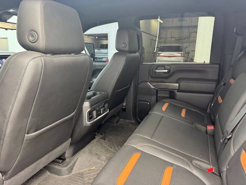 Used 2020 GMC Sierra 2500 AT4 w/ AT4 Premium Package AWD/4WD image 24