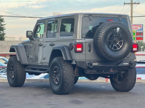 Used 2023 Jeep Wrangler Unlimited Sport AWD/4WD image 6
