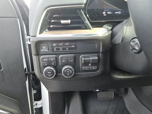 Used 2025 Chevrolet Tahoe High Country image 44