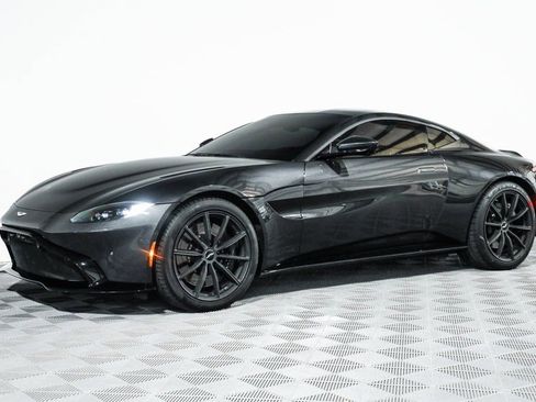 Used 2020 Aston Martin V8 Vantage Coupe image 17