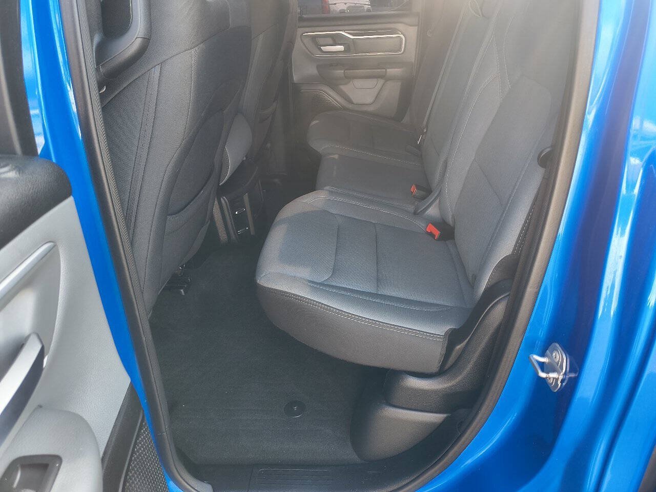 Used 2021 RAM 1500 Big Horn AWD/4WD image 13