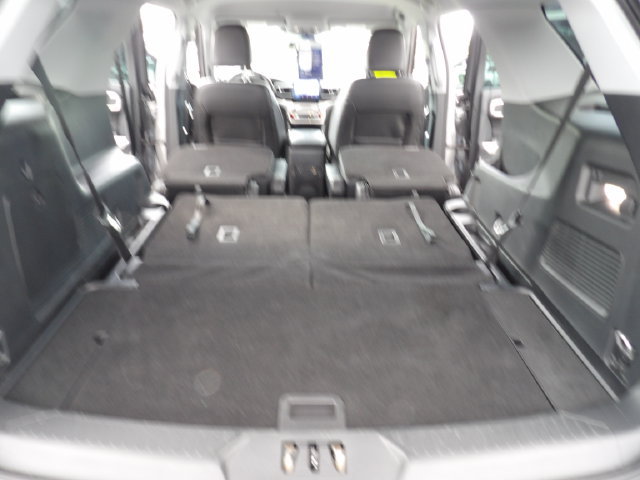 Certified 2023 Ford Explorer XLT w/ Equipment Group 202A RWD image 29