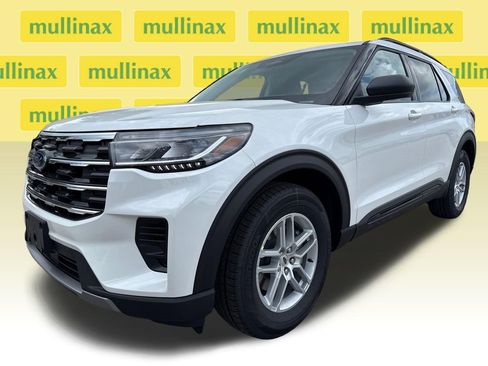 New 2026 Ford Explorer Active image 17