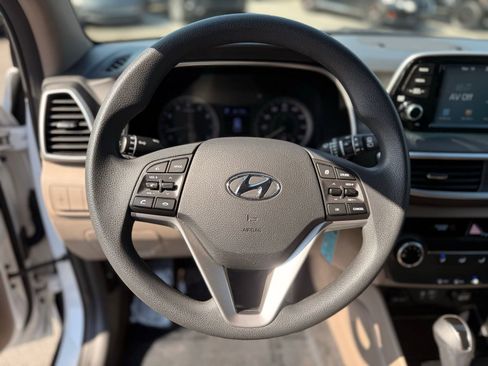 Used 2019 Hyundai Tucson SE image 16
