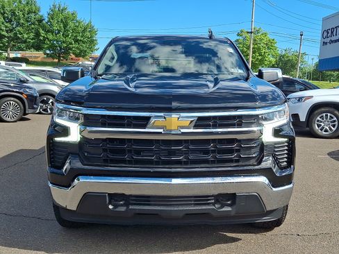 Used 2025 Chevrolet Silverado 1500 LT AWD/4WD image 2