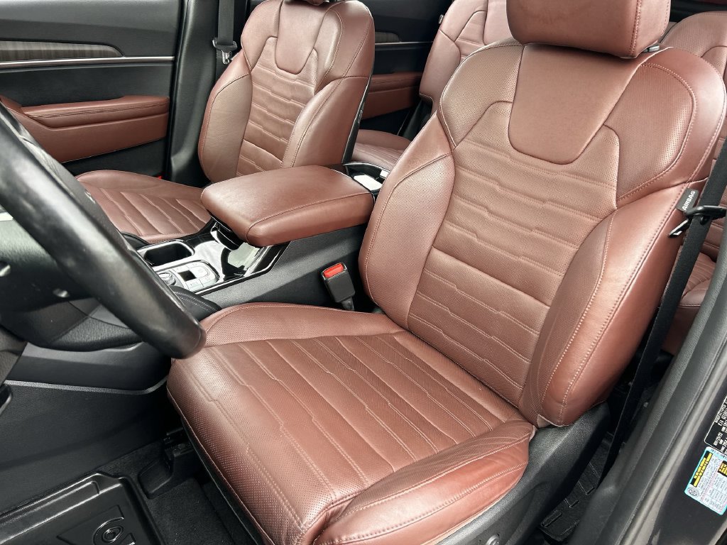 Used 2023 Kia Telluride SX Prestige AWD/4WD image 20