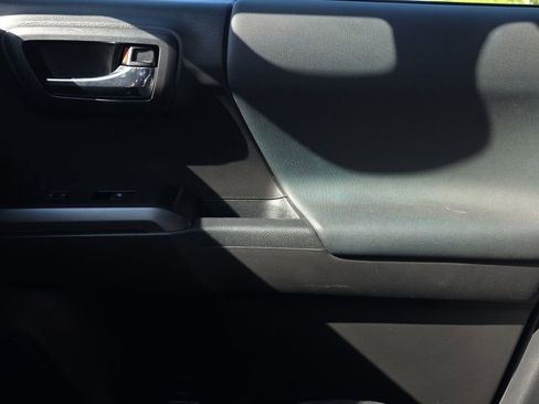 Used 2023 Toyota Tacoma TRD Off-Road w/ TRD Premium Off Road Package image 13