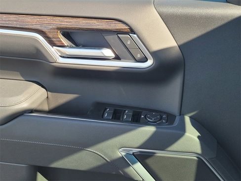 New 2026 GMC Sierra 1500 Elevation image 23
