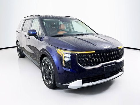 New 2026 Kia Carnival EX FWD image 3