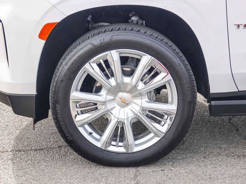 Used 2024 Chevrolet Tahoe High Country w/ Premium Package image 9