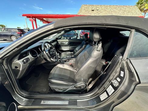 Used 2019 Ford Mustang Premium RWD image 6