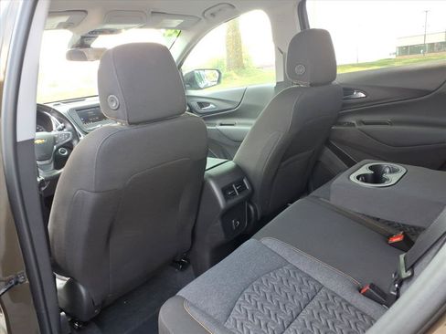 Used 2024 Chevrolet Equinox LT FWD image 26