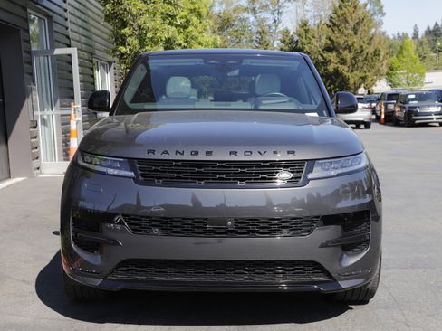 Used 2025 Land Rover Range Rover Sport Autobiography AWD/4WD image 4