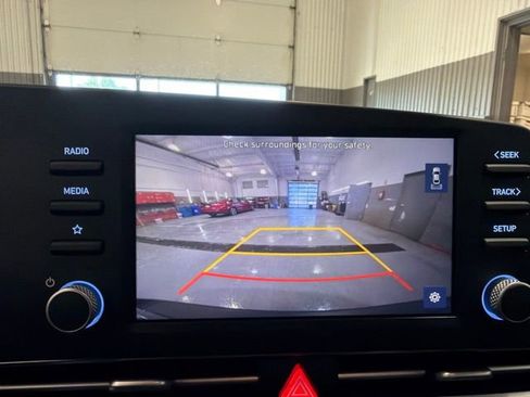 Used 2023 Hyundai Elantra SEL FWD image 24