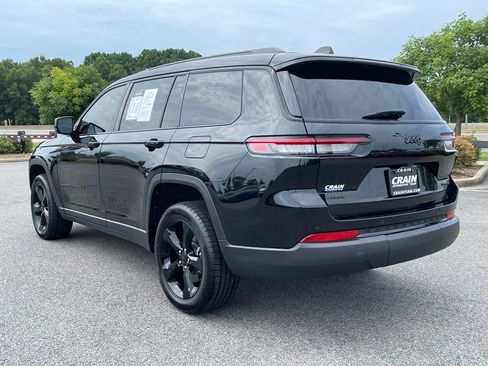Used 2024 Jeep Grand Cherokee L Limited w/ Black Appearance Package AWD/4WD image 5