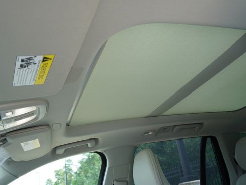Used 2023 Volvo XC90 B6 Plus w/ Protection Package Premier AWD/4WD image 14