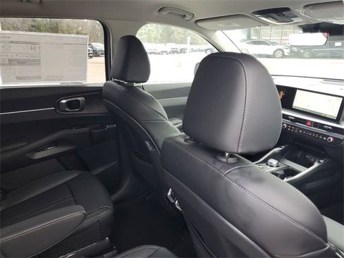 New 2025 Kia Sorento EX image 31