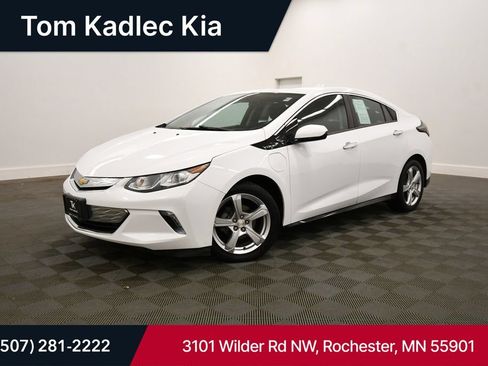 Used 2018 Chevrolet Volt LT FWD image 1