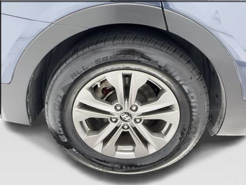 Used 2014 Hyundai Santa Fe Sport w/ Technology Package 04 FWD image 16