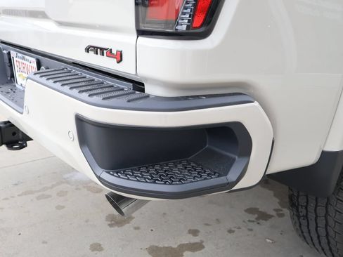 New 2026 GMC Sierra 2500 AT4 w/ AT4 Premium Plus Package AWD/4WD image 41