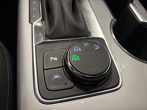 Used 2024 Chevrolet Blazer LT w/ Convenience Package AWD/4WD image 16
