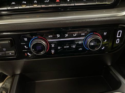 Used 2024 Chevrolet Silverado 1500 High Country w/ Midnight Edition image 18