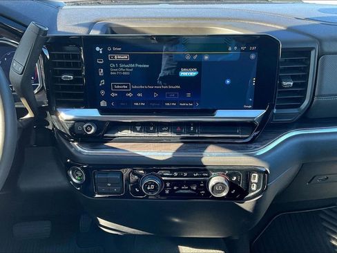 Used 2024 Chevrolet Silverado 2500 LTZ image 8