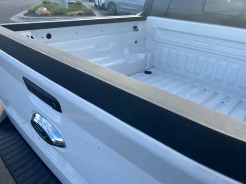 Used 2022 Ford Maverick Lariat w/ Equipment Group 500A Standard image 11