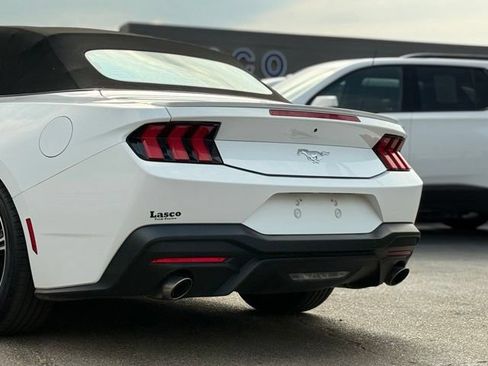 Used 2024 Ford Mustang Premium RWD image 38