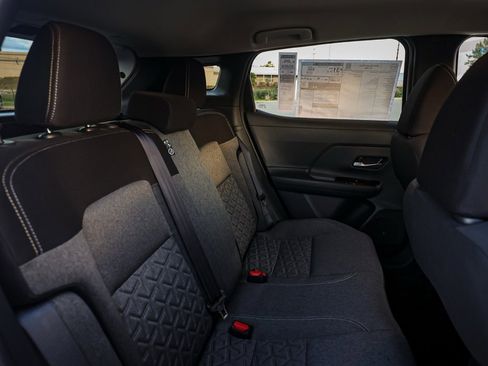 New 2026 Nissan Kicks SV image 18