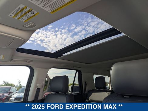 New 2025 Ford Expedition Max Active image 28