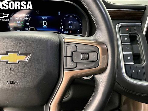 Certified 2024 Chevrolet Suburban High Country w/ Advanced Technology Package AWD/4WD image 18