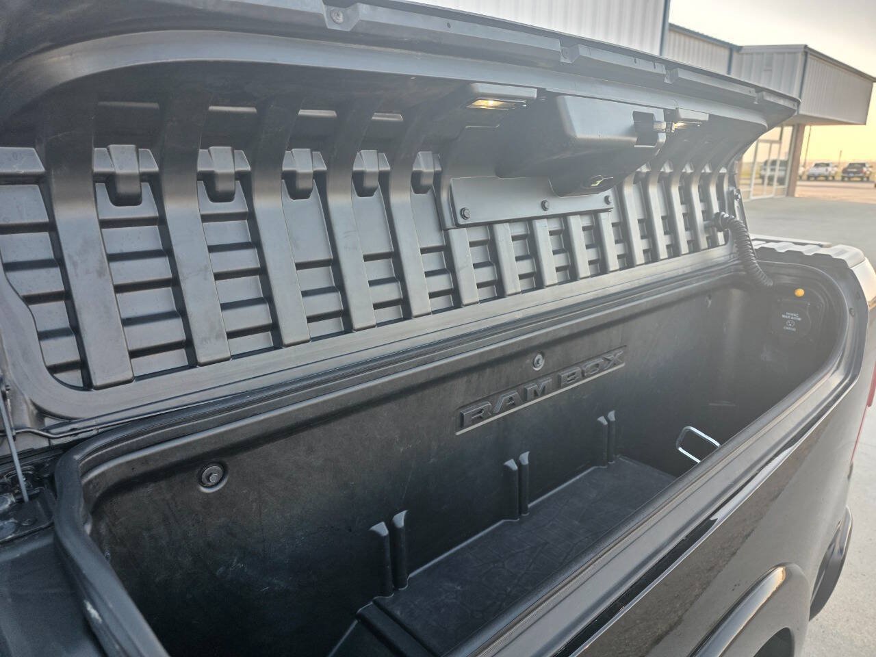 Used 2023 RAM 1500 Limited AWD/4WD image 7