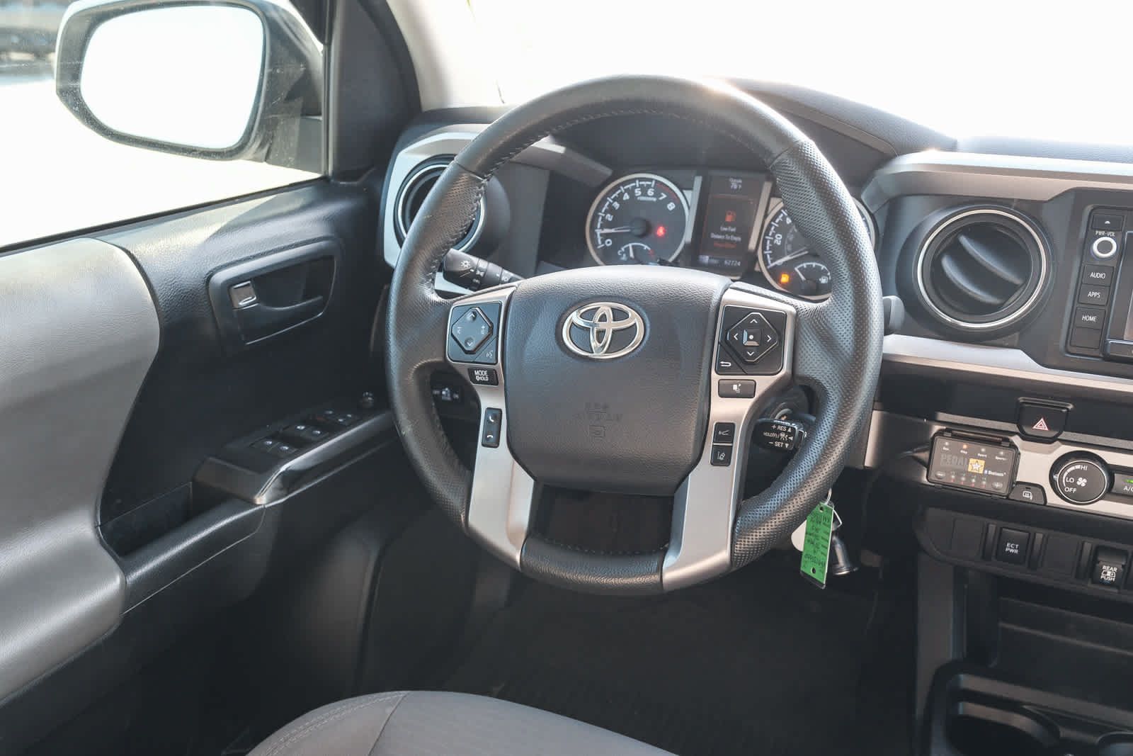 Used 2019 Toyota Tacoma SR5 RWD image 17