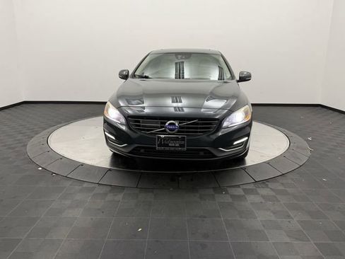 Used 2015 Volvo S60 T5 Platinum image 2