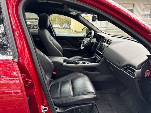 Used 2017 Jaguar F-PACE Prestige AWD/4WD image 42