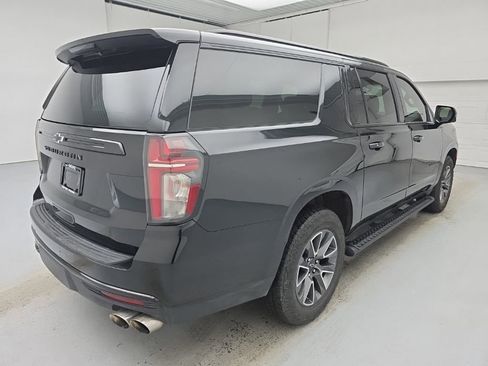 Used 2024 Chevrolet Suburban Z71 w/ Z71 Off-Road Package image 12