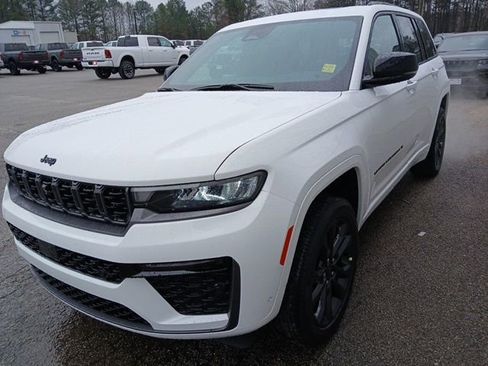 New 2026 Jeep Grand Cherokee Limited image 7