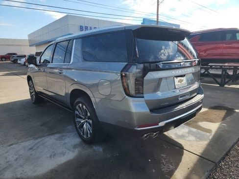 New 2026 Chevrolet Suburban High Country image 6