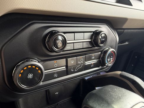 Used 2021 Ford Bronco Big Bend AWD/4WD image 42