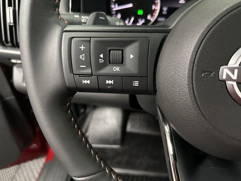 Used 2025 Nissan Pathfinder Rock Creek image 14