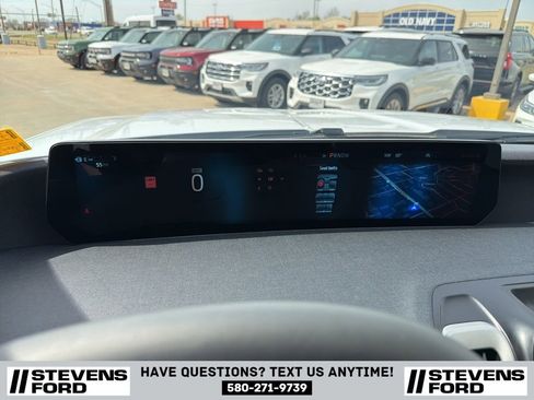 Used 2025 Ford Expedition Max Active AWD/4WD image 24