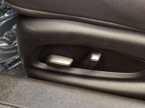 Used 2022 Chevrolet Camaro LT w/ Technology Package RWD image 25