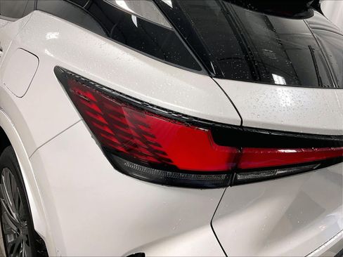 Used 2025 Lexus RX 450h Luxury w/ Convenience Package image 34