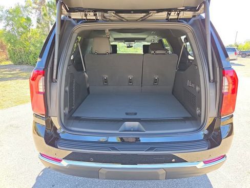 New 2026 GMC Yukon XL Elevation w/ Elevation Premium Package image 5