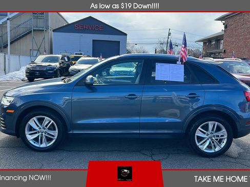 Used 2018 Audi Q3 2.0T Premium w/ Convenience Package image 2