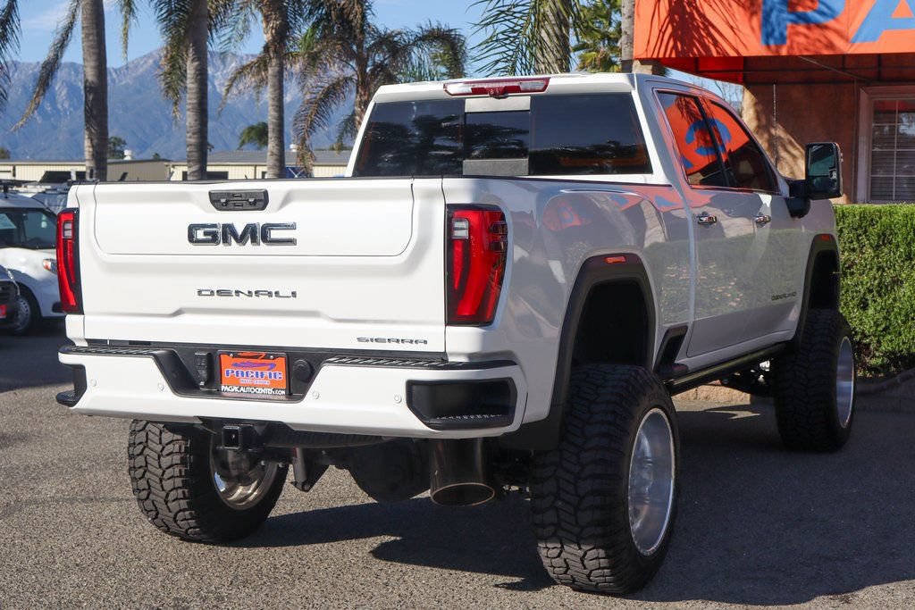 Used 2024 GMC Sierra 2500 Denali Ultimate AWD/4WD image 10