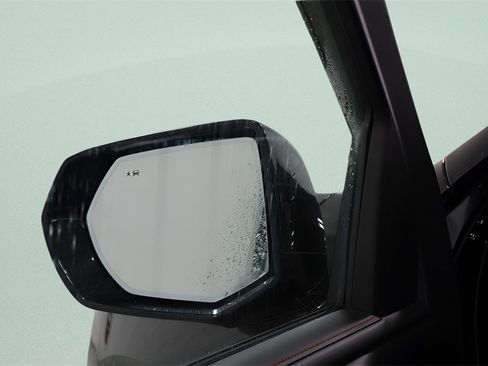 Used 2022 Chevrolet Tahoe RST w/ Luxury Package image 24