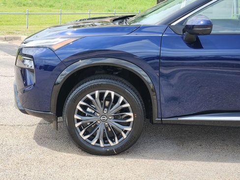 New 2026 Nissan Rogue Platinum AWD/4WD image 6